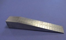 Screed level wedge