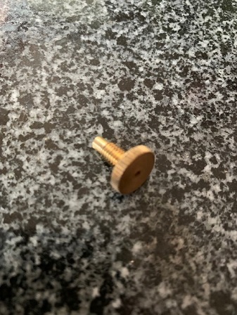 Pajarito 407b Pin holder brass screw